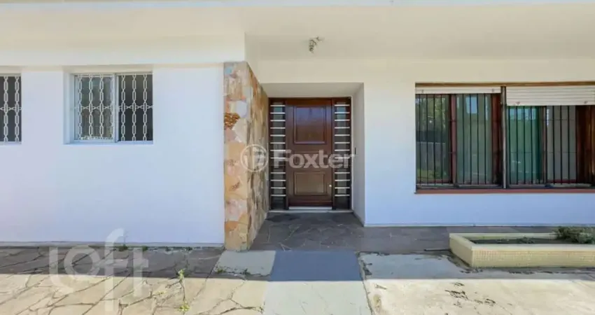 Casa com 4 quartos à venda na Avenida La Paz, 68, Jardim Lindóia, Porto Alegre