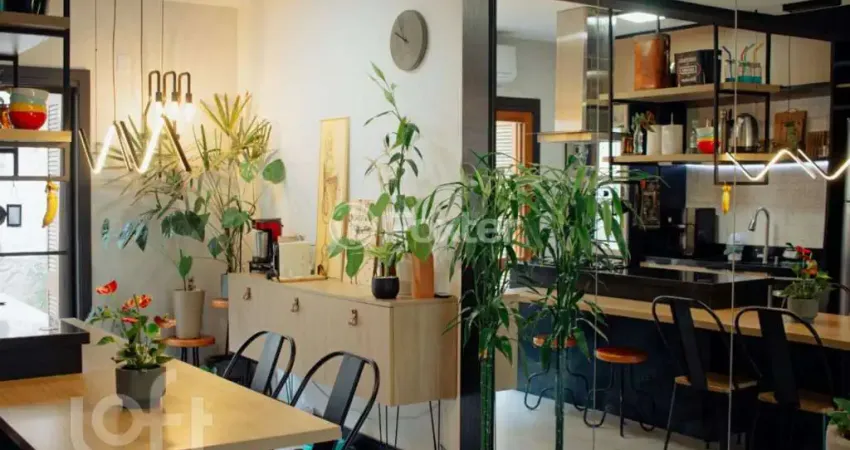 Casa em condomínio fechado com 2 quartos à venda na Rua Octávio de Souza, 929, Teresópolis, Porto Alegre