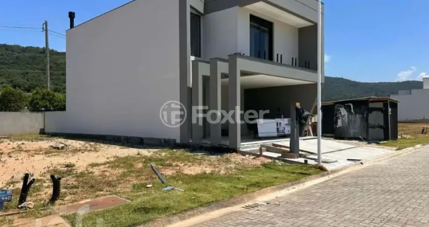 Casa em condomínio fechado com 3 quartos à venda na Avenida Wilson Castelo Branco, 438, Beira Rio, Biguaçu