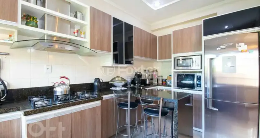 Casa com 3 quartos à venda na Rua Paulino Chaves, 109, Santo Antônio, Porto Alegre