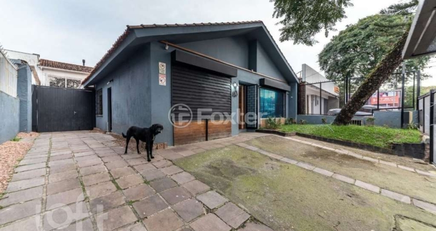 Casa com 3 quartos à venda na Rua Desembargador Espiridião de Lima Medeiros, 40, Três Figueiras, Porto Alegre
