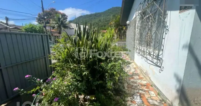 Casa com 3 quartos à venda na Rua Ibatingui, 130, Monte Verde, Florianópolis