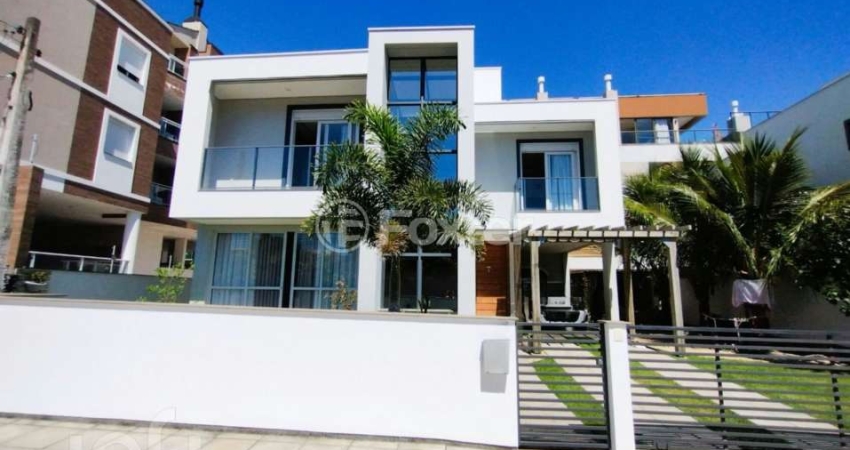 Casa com 3 quartos à venda na Servidão Pedro Edmundo Bittencourt, 450, Rio Tavares, Florianópolis