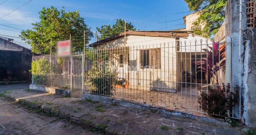 Casa com 3 quartos à venda na Rua Reverendo Daniel Betts, 192, Morro Santana, Porto Alegre