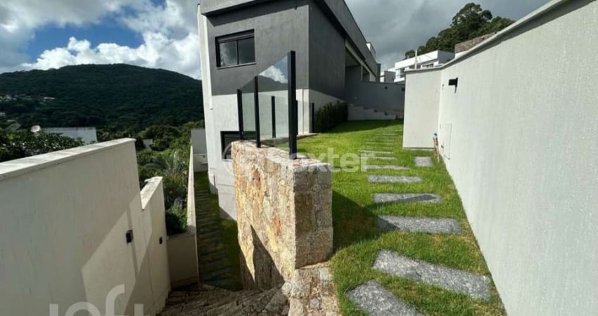Casa com 3 quartos à venda na Rua Acelon Eduardo da Silva, 237, Córrego Grande, Florianópolis