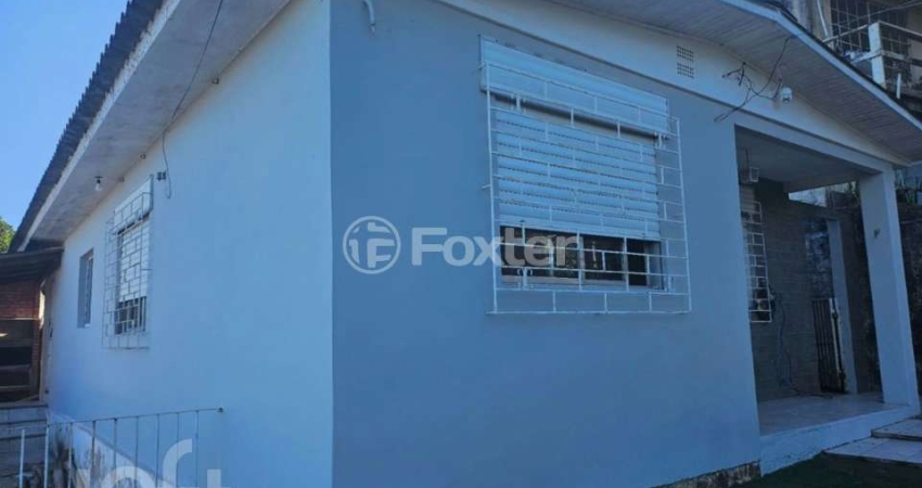 Casa com 3 quartos à venda na Beco F, 191, Ipanema, Porto Alegre