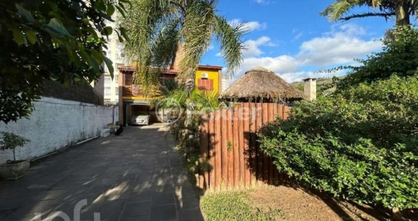 Casa com 2 quartos à venda na Avenida Nilo Ruschel, 43, Morro Santana, Porto Alegre