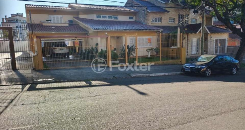 Casa com 3 quartos à venda na Rua Adda Mascarenhas de Moraes, 901, Jardim Itu Sabará, Porto Alegre