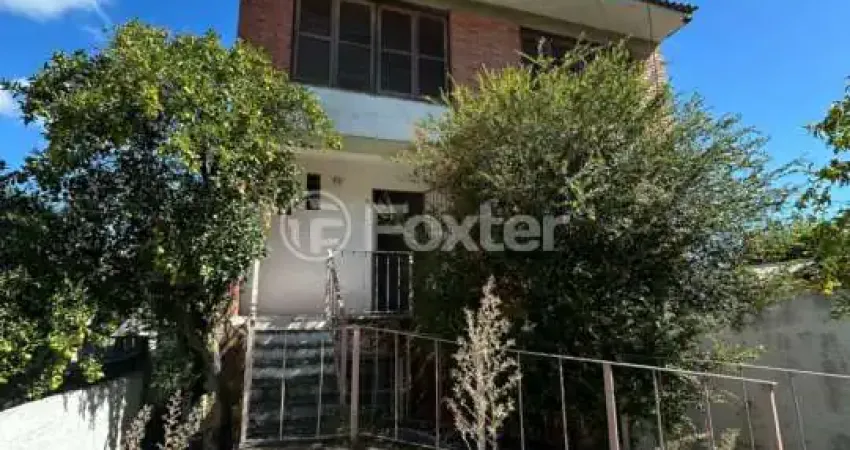 Casa com 2 quartos à venda na Rua Águas Mortas, 71, Medianeira, Porto Alegre