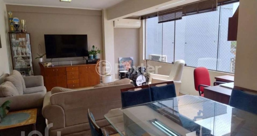 Apartamento com 3 quartos à venda na Avenida João Wallig, 101, Passo da Areia, Porto Alegre