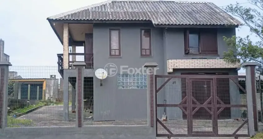Casa com 3 quartos à venda na Travessa Sessenta e Três, 35, Centro, Balneário Pinhal