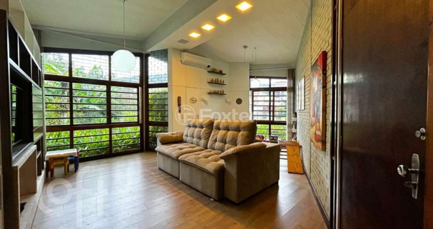 Casa com 3 quartos à venda na Rua Professor Walter de Bona Castelan, 256, Córrego Grande, Florianópolis