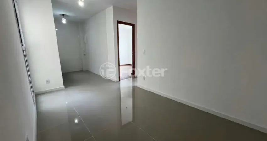 Apartamento com 2 quartos à venda na Avenida Família Gonçalves Carneiro, 201, Cavalhada, Porto Alegre