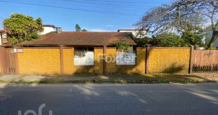 Casa com 3 quartos à venda na Rua José Elias Lopes, 147, Campeche, Florianópolis