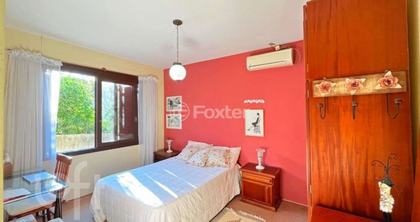 Casa com 3 quartos à venda na Avenida Imperial, 422, Ipanema, Porto Alegre