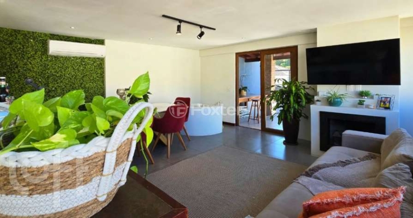 Cobertura com 2 quartos à venda na Avenida Cristóvão Colombo, 3870, Floresta, Porto Alegre