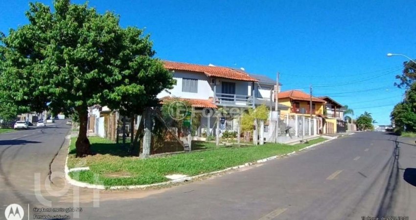 Casa com 3 quartos à venda na Rua Arnaldo Fonseca, 295, Girassol, Gravataí