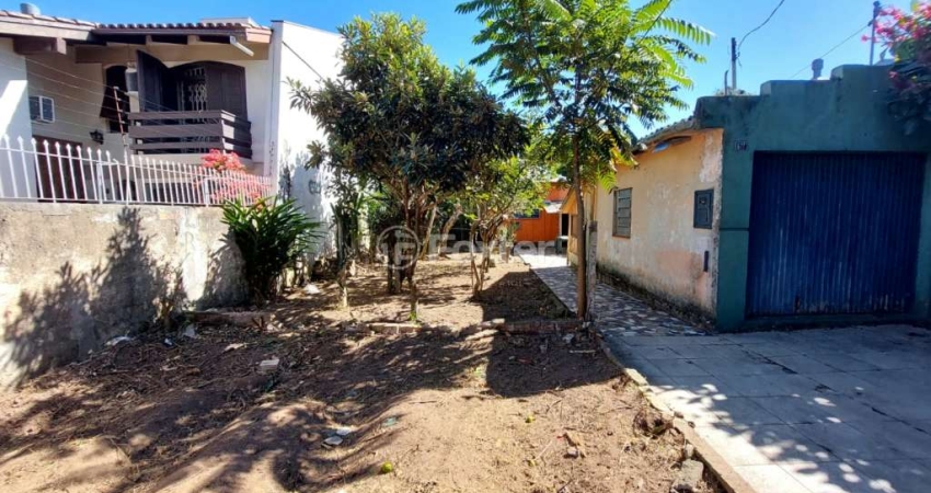 Terreno à venda na Rua Xavier da Cunha, 677, Cristal, Porto Alegre