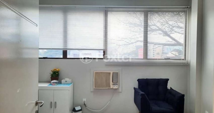 Sala comercial com 1 sala à venda na Avenida da Cavalhada, 2370, Cavalhada, Porto Alegre
