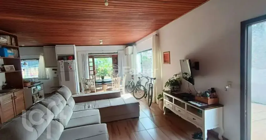 Casa com 3 quartos à venda na Rua Leonel Pereira, 1212, Cachoeira do Bom Jesus, Florianópolis