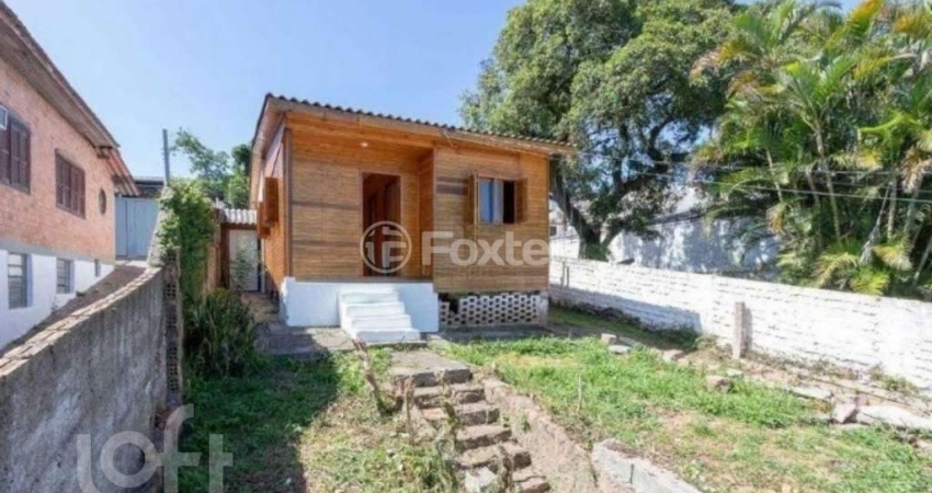 Casa com 2 quartos à venda na Rua dos Guananas, 254, Espírito Santo, Porto Alegre