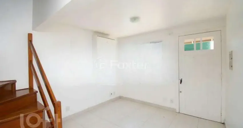 Casa em condomínio fechado com 2 quartos à venda na Avenida Faria Lobato, 1120, Sarandi, Porto Alegre