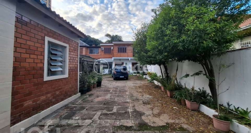 Casa com 3 quartos à venda na Rua João Neves da Fontoura, 139, Centro, São Leopoldo