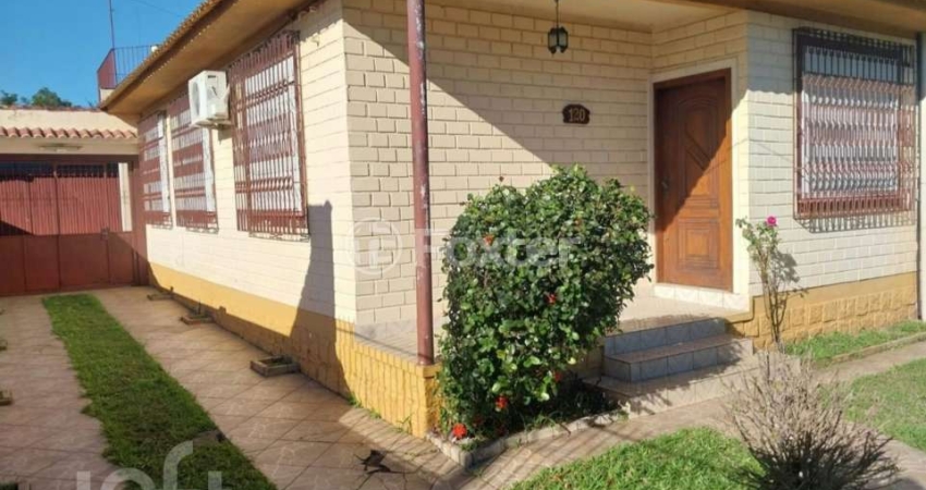 Casa com 3 quartos à venda na Rua Stephan Zweig, 120, Cavalhada, Porto Alegre