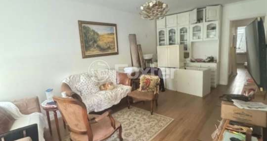 Casa com 3 quartos à venda na Avenida Pátria, 460, São Geraldo, Porto Alegre