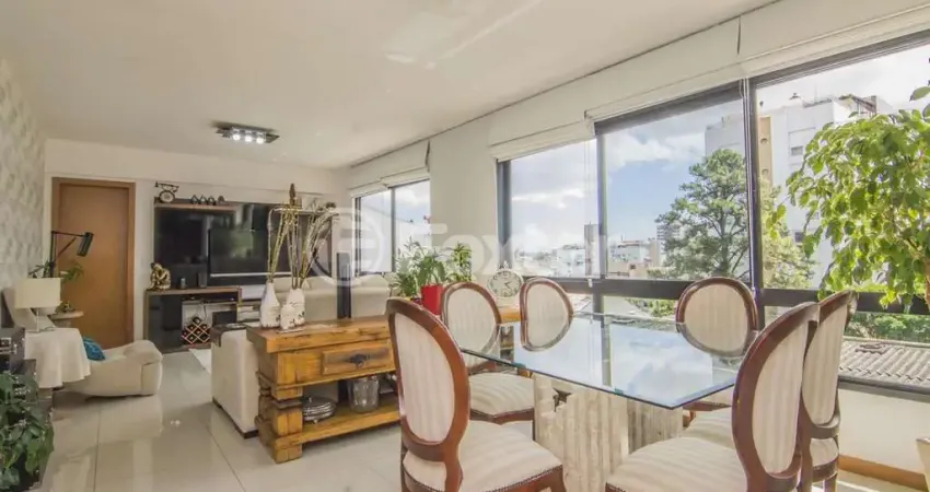 Apartamento com 3 quartos à venda na Rua Riveira, 601, Petrópolis, Porto Alegre