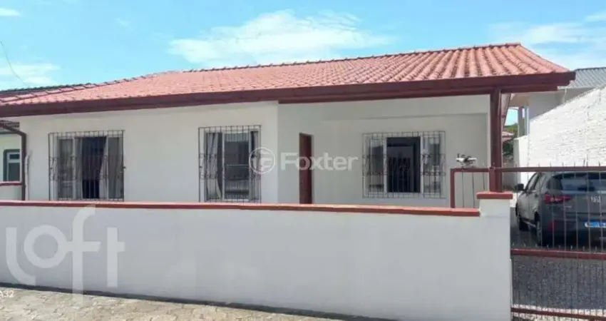 Casa com 3 quartos à venda na Rua Lupércio Domingos Espíndola, 152, Barra do Aririú, Palhoça