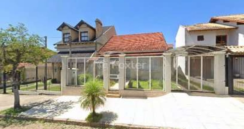 Casa com 3 quartos à venda na Rua Alfredo Varela, 84, Teresópolis, Porto Alegre