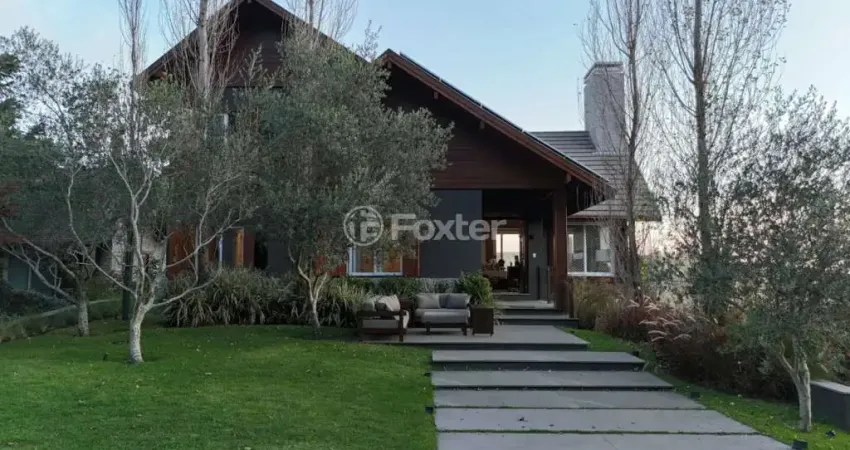Casa comercial com 5 salas à venda na RS 235, 31, Carazal, Gramado