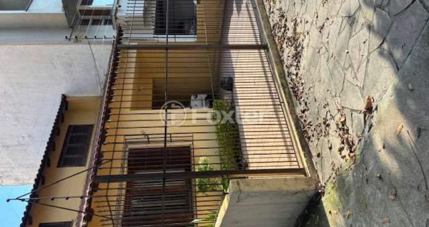 Casa com 3 quartos à venda na Rua Carlos Trein Filho, 291, Mont Serrat, Porto Alegre