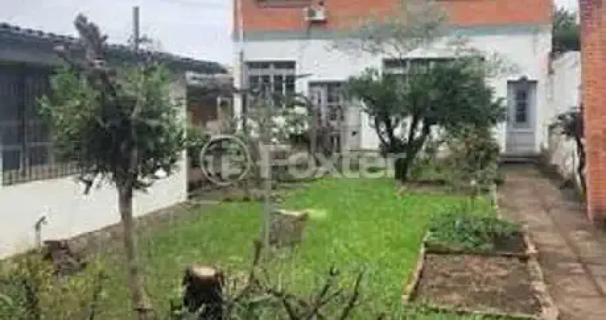 Casa comercial com 1 sala à venda na Rua Vinte e Cinco de Julho, 55, Santa Maria Goretti, Porto Alegre