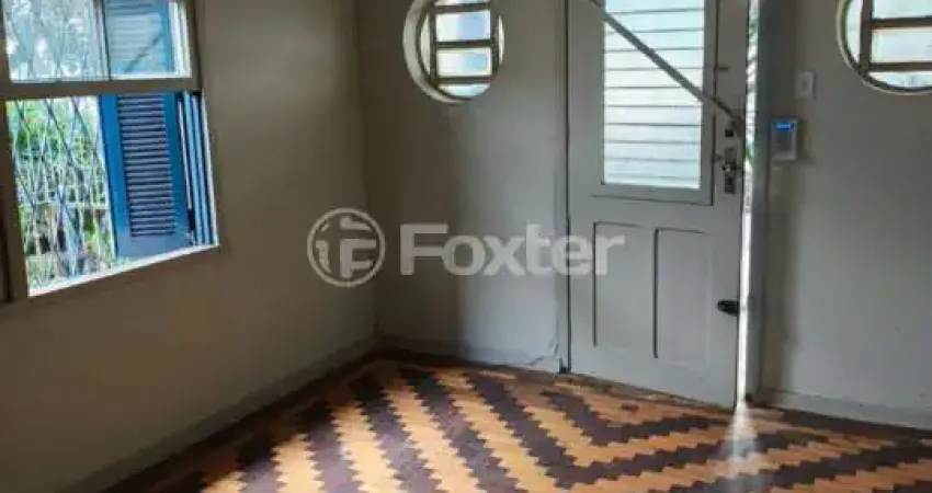 Casa com 2 quartos à venda na Rua General Gomes Carneiro, 917, Medianeira, Porto Alegre