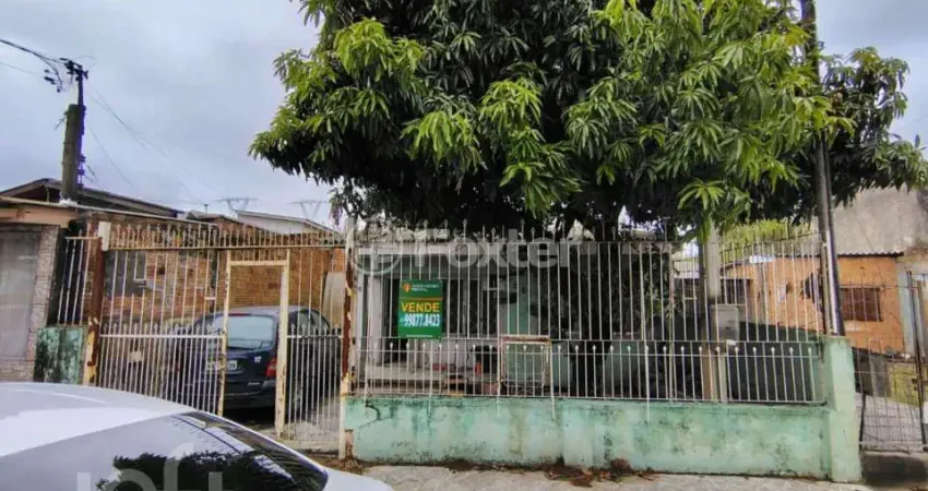 Casa com 6 quartos à venda na Rua Humberto de Campos, 756, Rio Branco, Canoas