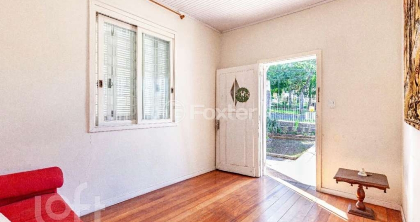 Casa com 3 quartos à venda na Rua Doutor Deoclécio Pereira, 86, Jardim Floresta, Porto Alegre