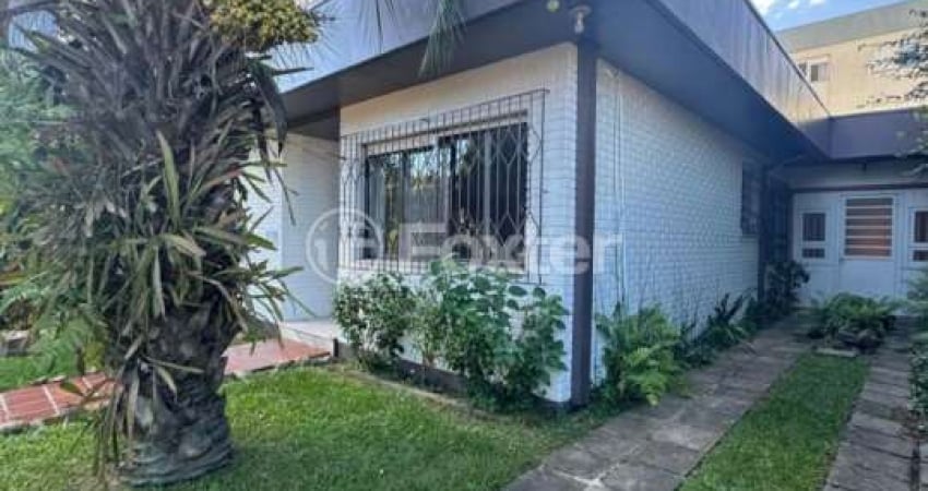 Casa com 3 quartos à venda na Rua Ângelo de Carli, 879, Interlagos, Caxias do Sul
