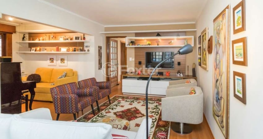 Casa com 3 quartos à venda na Rua Sapê, 735, Passo da Areia, Porto Alegre