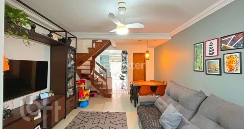 Casa com 2 quartos à venda na Rua Itacyr Rossi, 233, Guarujá, Porto Alegre