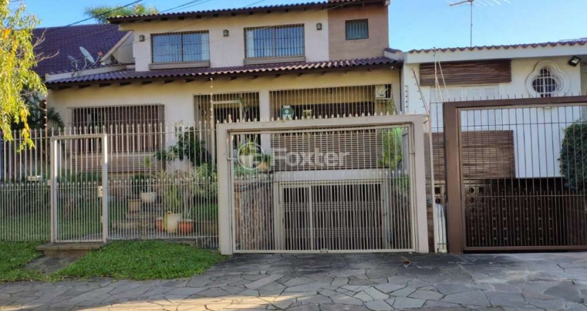 Casa com 5 quartos à venda na Rua Professor Ulisses Cabral, 290, Chácara das Pedras, Porto Alegre