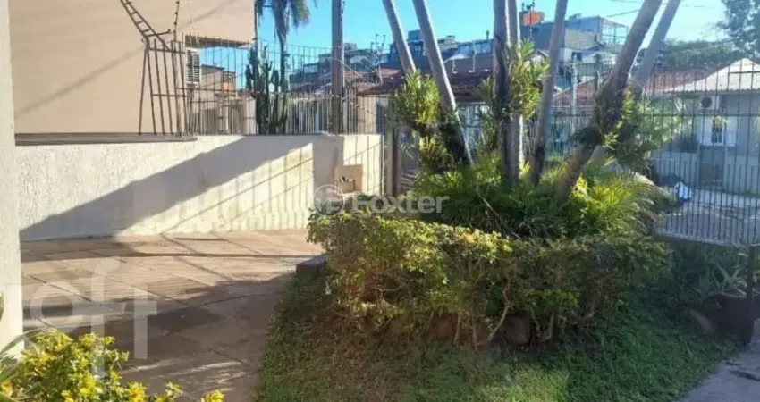 Casa com 2 quartos à venda na Rua Salvio Soares, 103, Nonoai, Porto Alegre