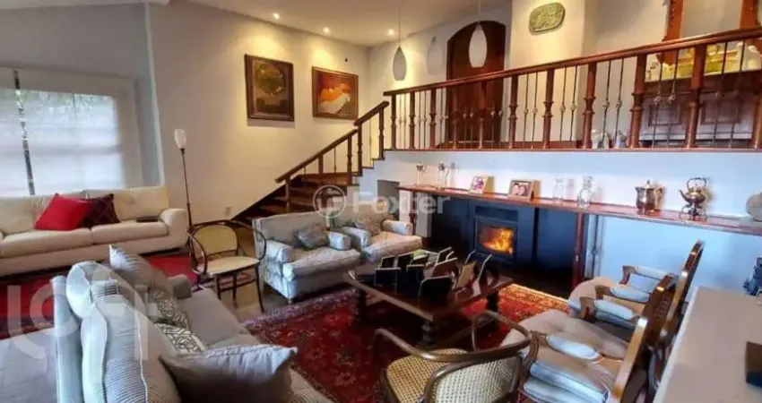 Casa com 5 quartos à venda na Rua Professor Xavier Simões, 440, Sétimo Céu, Porto Alegre