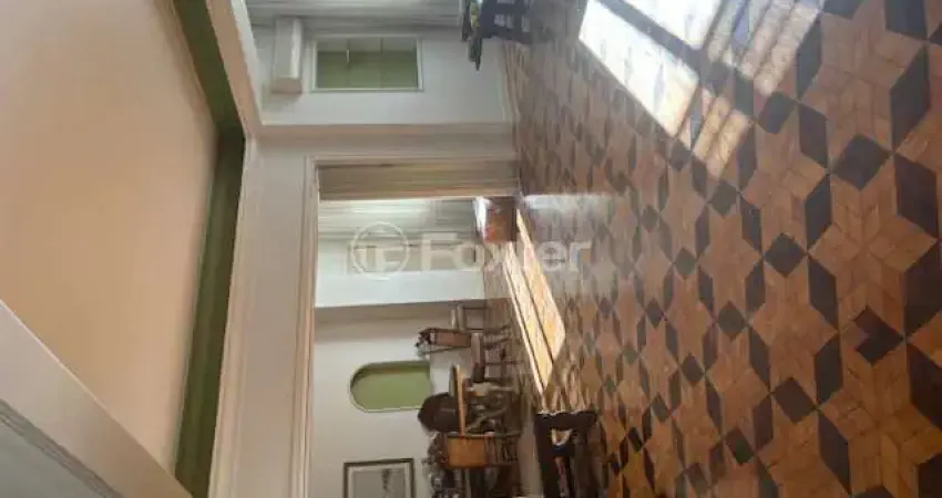 Apartamento com 3 quartos à venda na Rua Jardim Cristofel, 44, Independência, Porto Alegre
