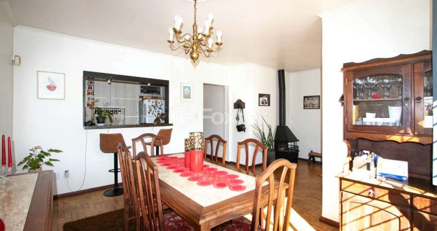 Casa com 3 quartos à venda na Rua Professor Pedro Santa Helena, 309, Jardim do Salso, Porto Alegre