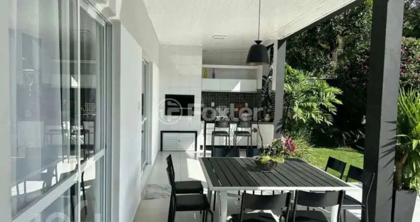 Casa em condomínio fechado com 4 quartos à venda na Rodovia Jornalista Maurício Sirotsky Sobrinho, 5057, Jurerê, Florianópolis