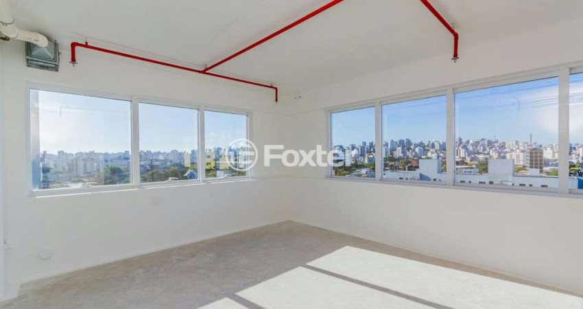 Sala comercial com 5 salas à venda na Rua Gomes Jardim, 301, Santana, Porto Alegre