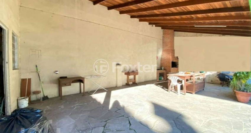 Casa com 3 quartos à venda na Rua General Souza Doca, 224, Petrópolis, Porto Alegre