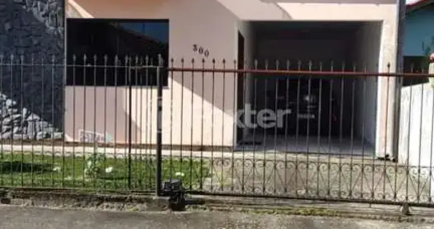 Casa com 3 quartos à venda na Servidão Idelfonso Caetano Melo, 300, Carianos, Florianópolis